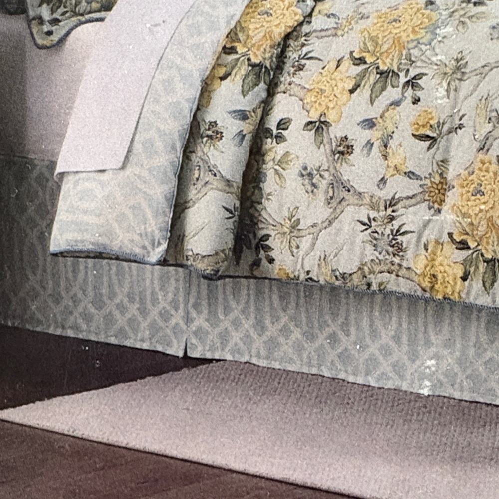 Waverly Comforter Set -4 piece. Mudan Blue Bird Pattern.  New in Box - Picture 5 of 6